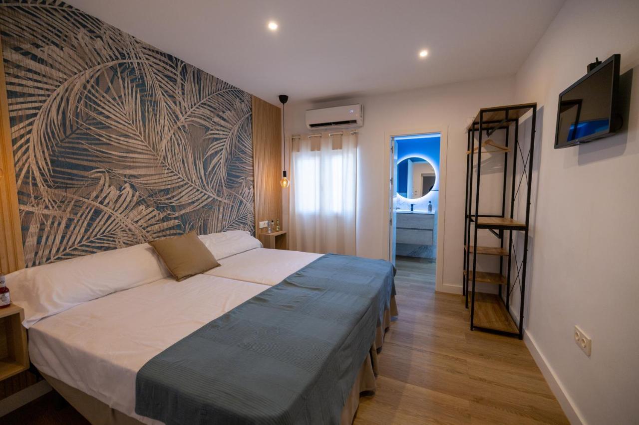 Hostal Royal Bliss Punta Umbria Exterior photo